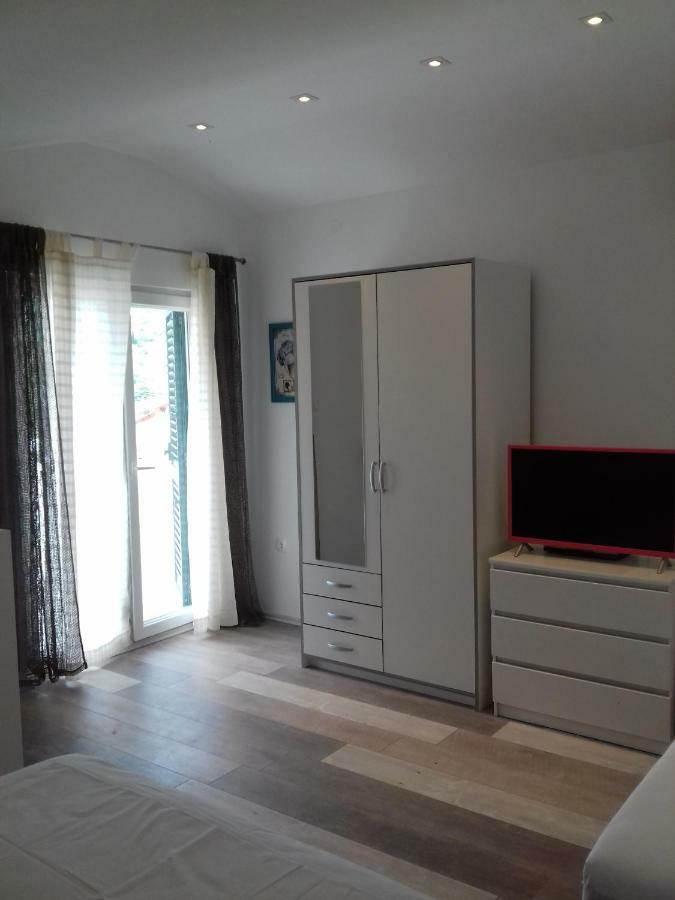 Apartman Nena Apartamento Slatine Exterior foto