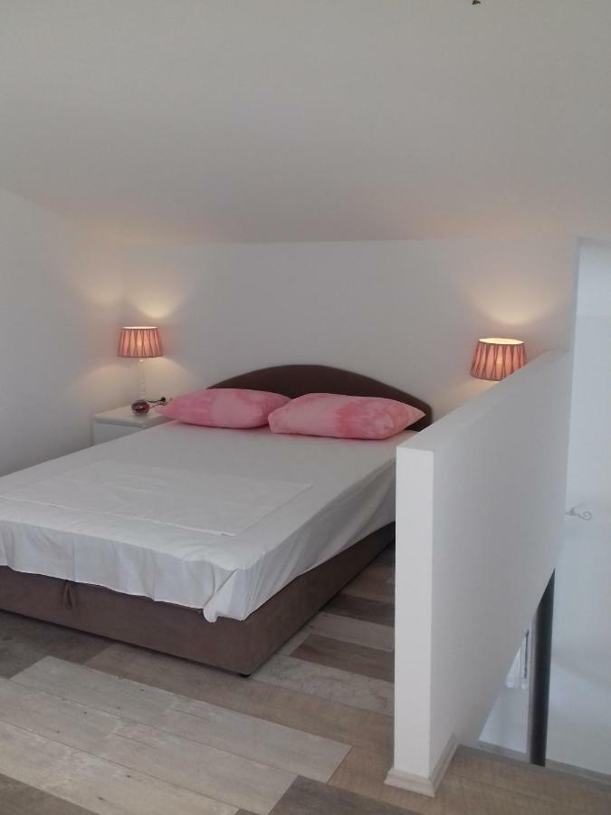Apartman Nena Apartamento Slatine Exterior foto